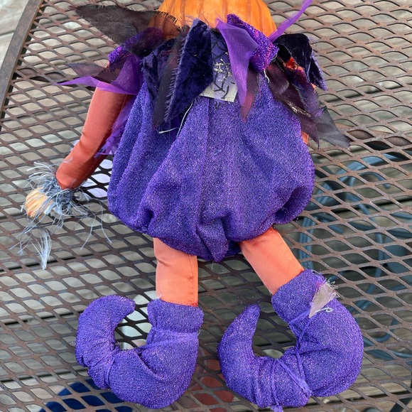 Katherine's Collection Wayne Kleski Whimsical Pumpkin Shelf Sitter - Picture 3 of 11